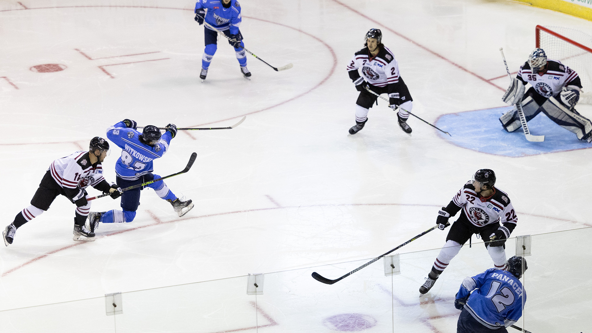 Pensacola Ice Flyers team with U.S. Navy Blue Angels