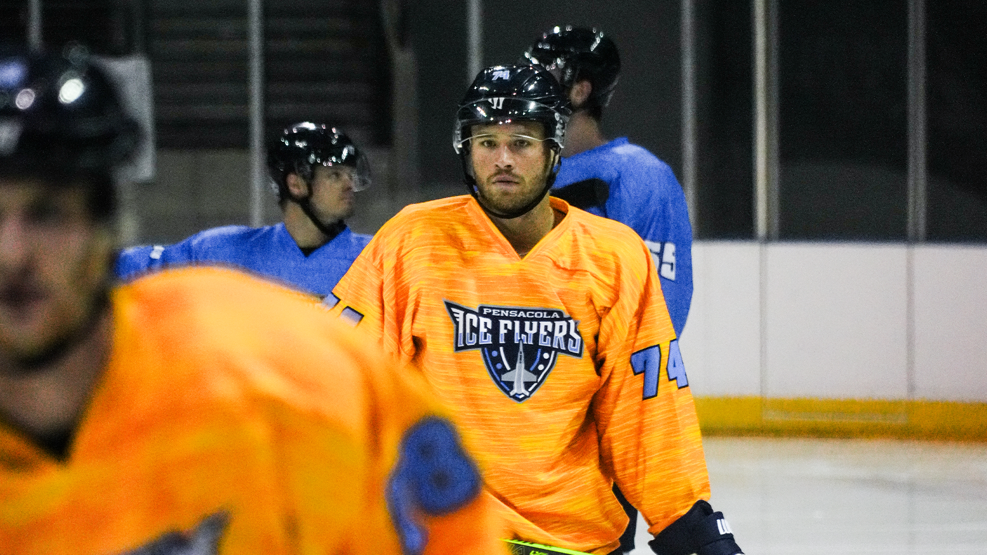 Ice Flyers split pair with Knoxville Ice Bears - Gulf Breeze News